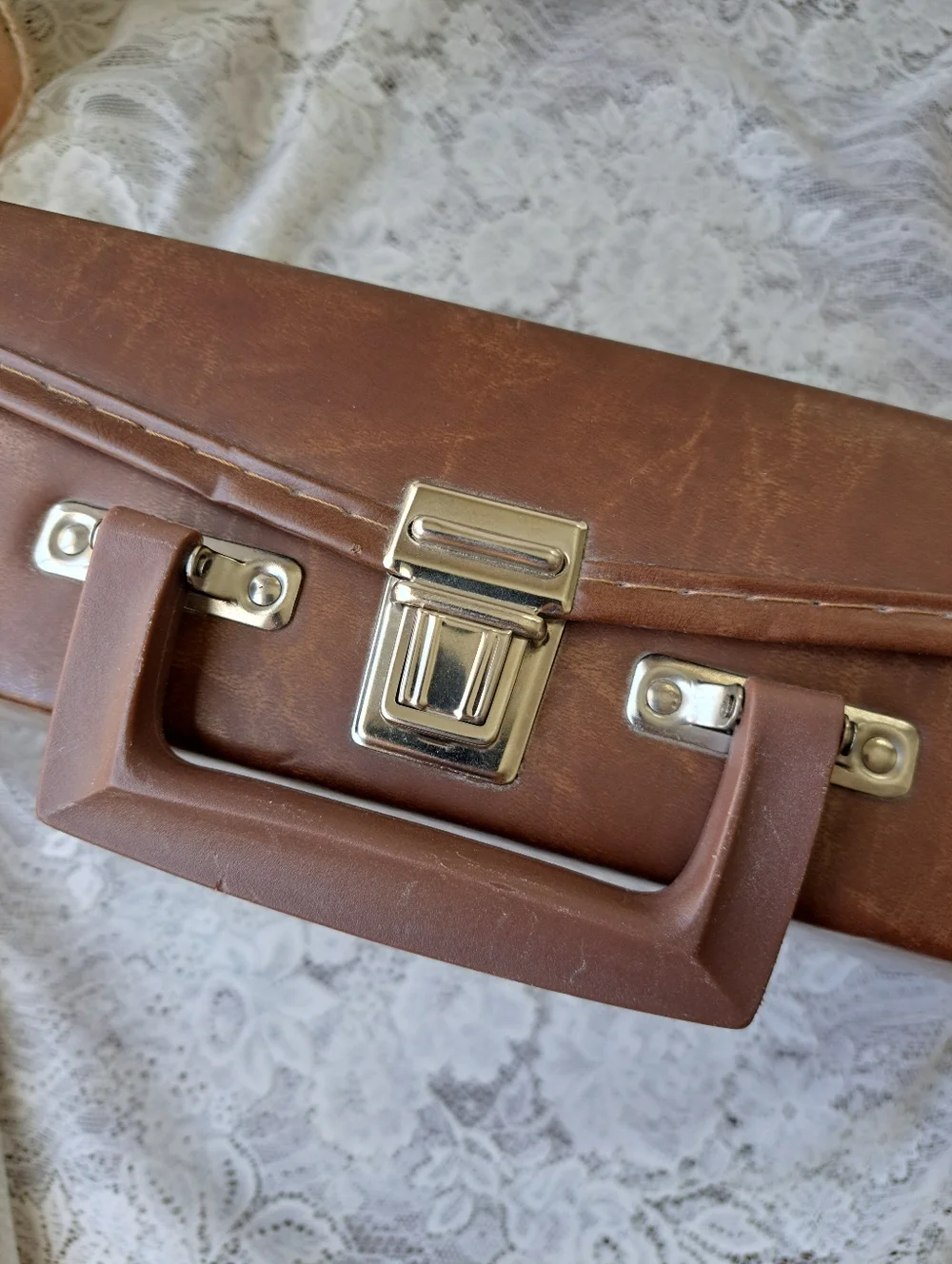 Vintage 80s Vinyl Audio Cassette Tape Storage Case Made In USA 24 Tape Capacity